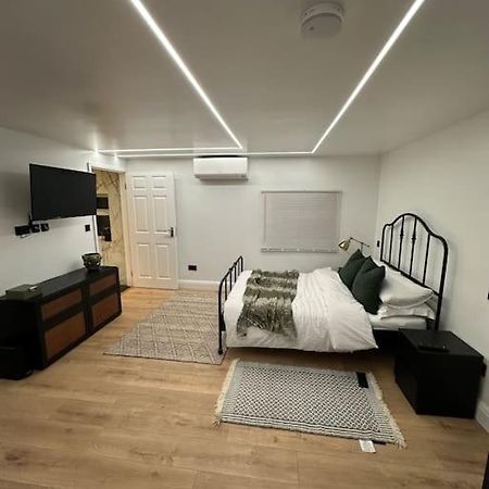 Willa House Watford  Zewnętrze zdjęcie